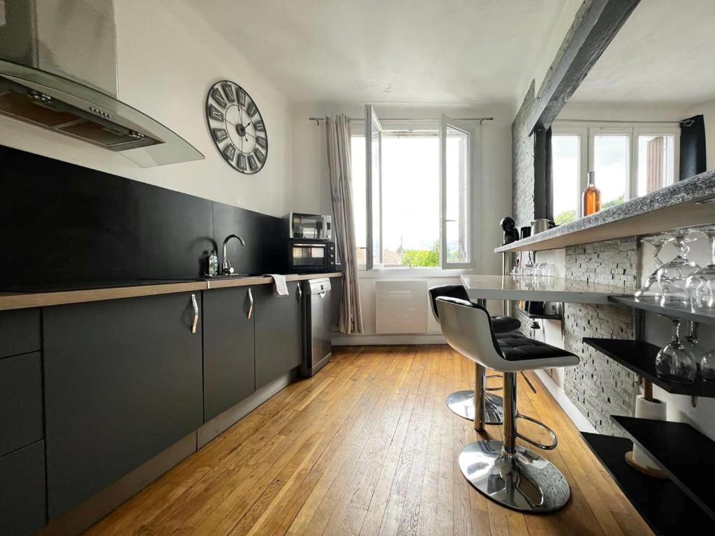 Appartement F2+ Au Bord De L’Eau à Moret-sur-Loing Extérieur photo