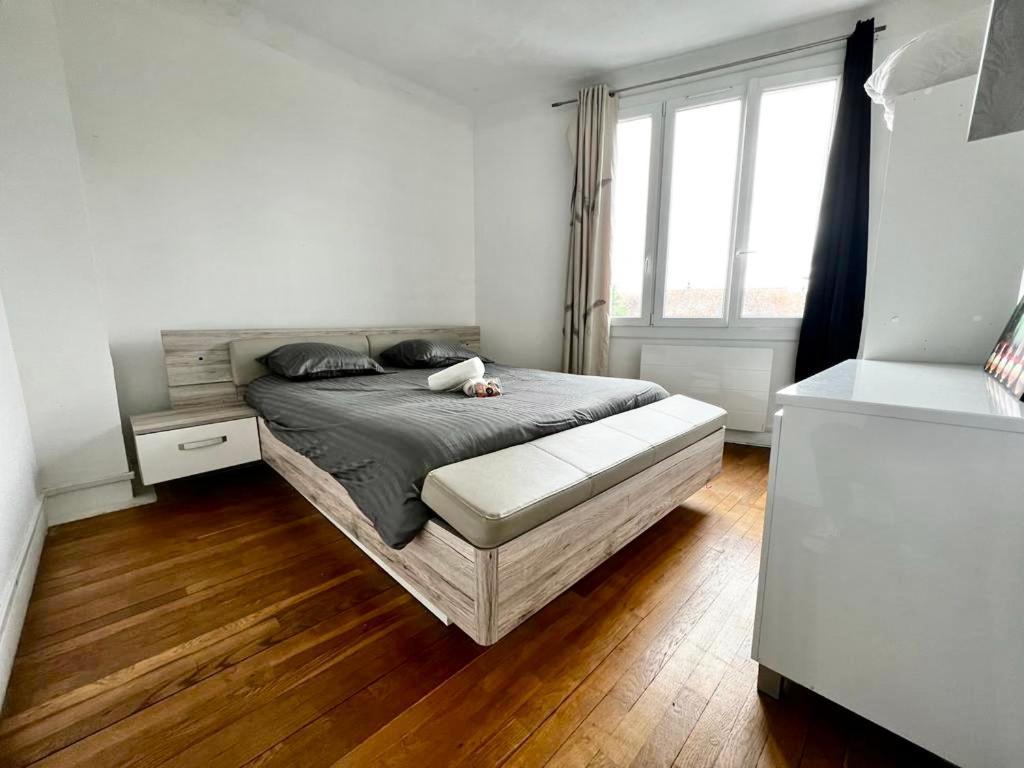 Appartement F2+ Au Bord De L’Eau à Moret-sur-Loing Extérieur photo